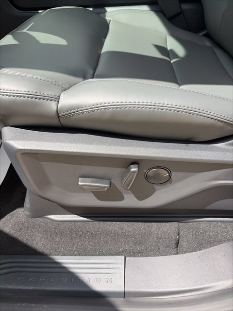 New 2026 Ford Expedition Active AWD/4WD image 31