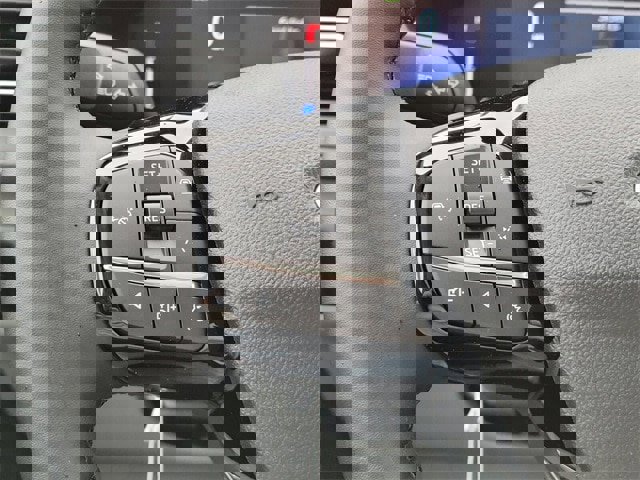 New 2025 Ford Escape SE w/ Class II Trailer Tow Package image 49