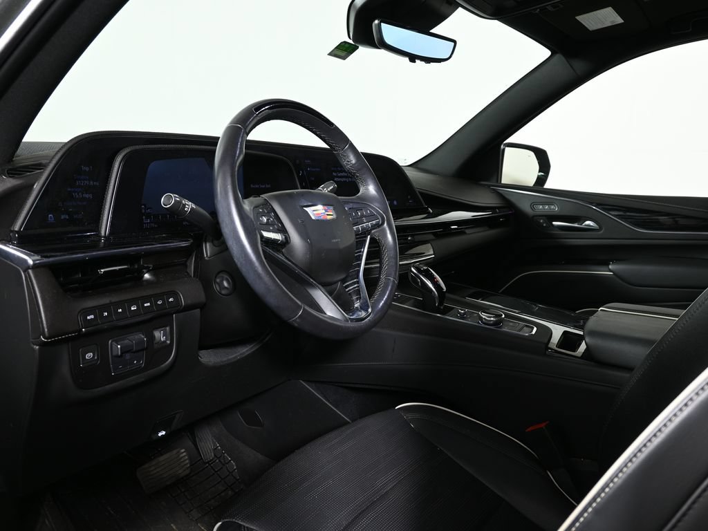 Used 2022 Cadillac Escalade Sport w/ Touring Package AWD/4WD image 4