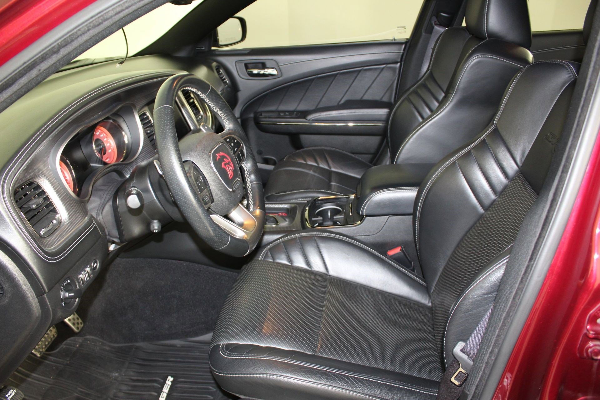 Used 2023 Dodge Charger SRT Hellcat w/ Harman/Kardon Audio Group image 5