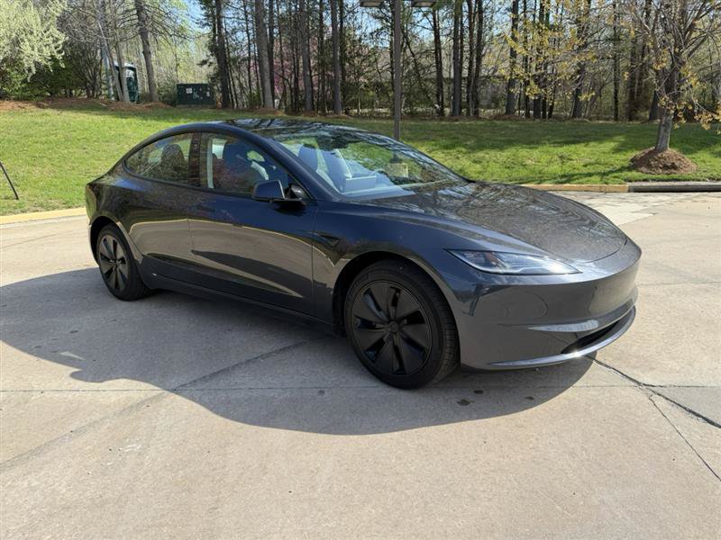 Used 2025 Tesla Model 3 Long Range RWD image 10