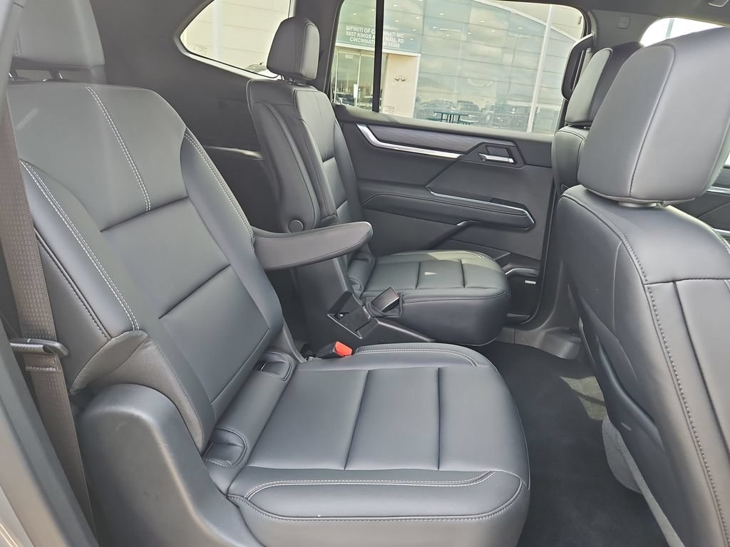 Used 2026 GMC Acadia Elevation w/ Elevation Premium Package AWD/4WD image 31