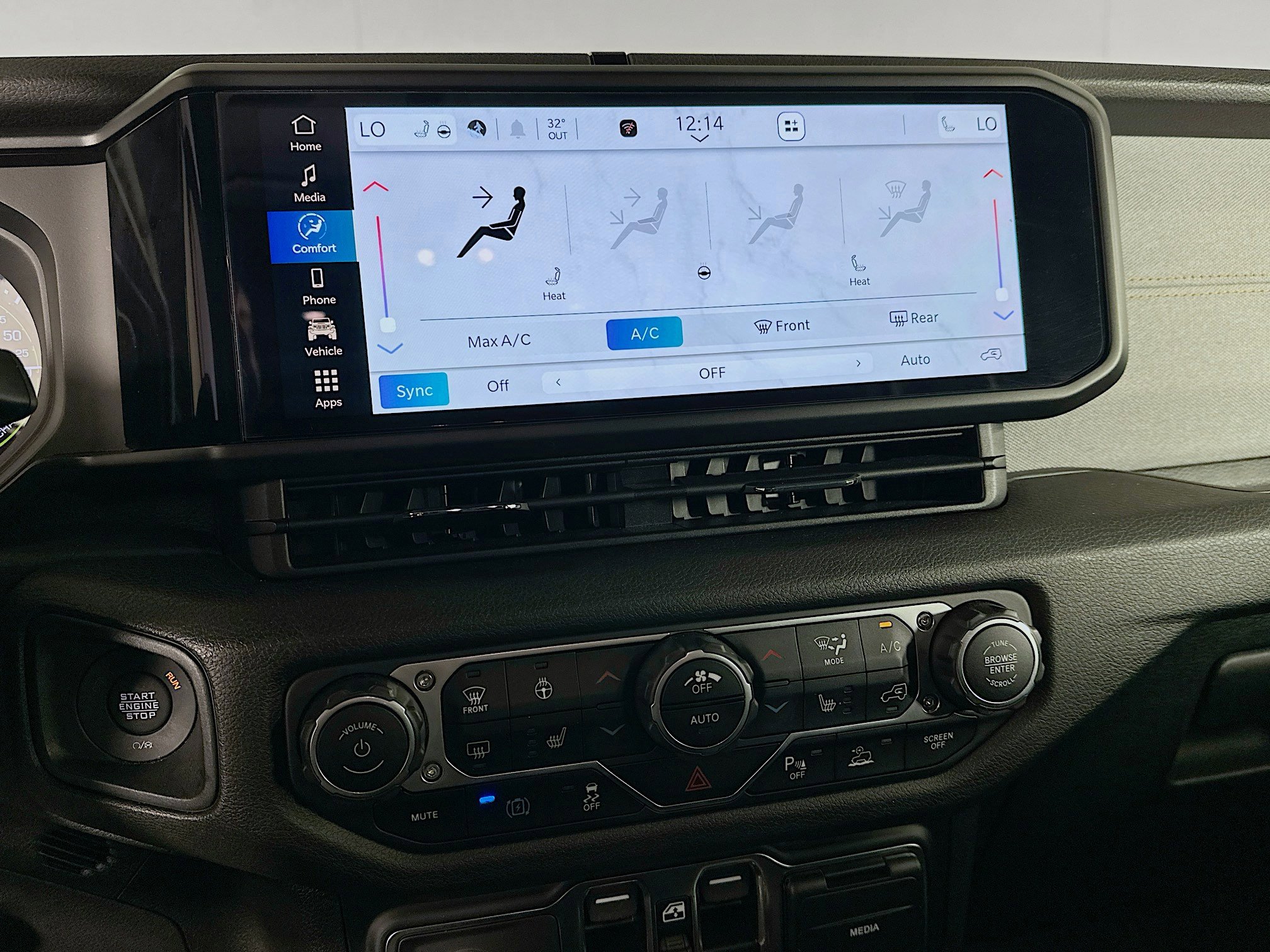 Used 2024 Jeep Wrangler Willys image 23