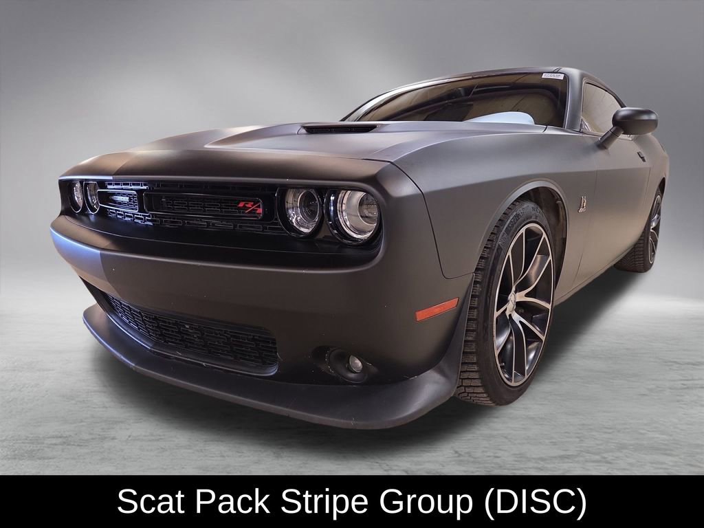 Used 2015 Dodge Challenger R/T Scat Pack w/ Scat Pack Stripe Group image 4