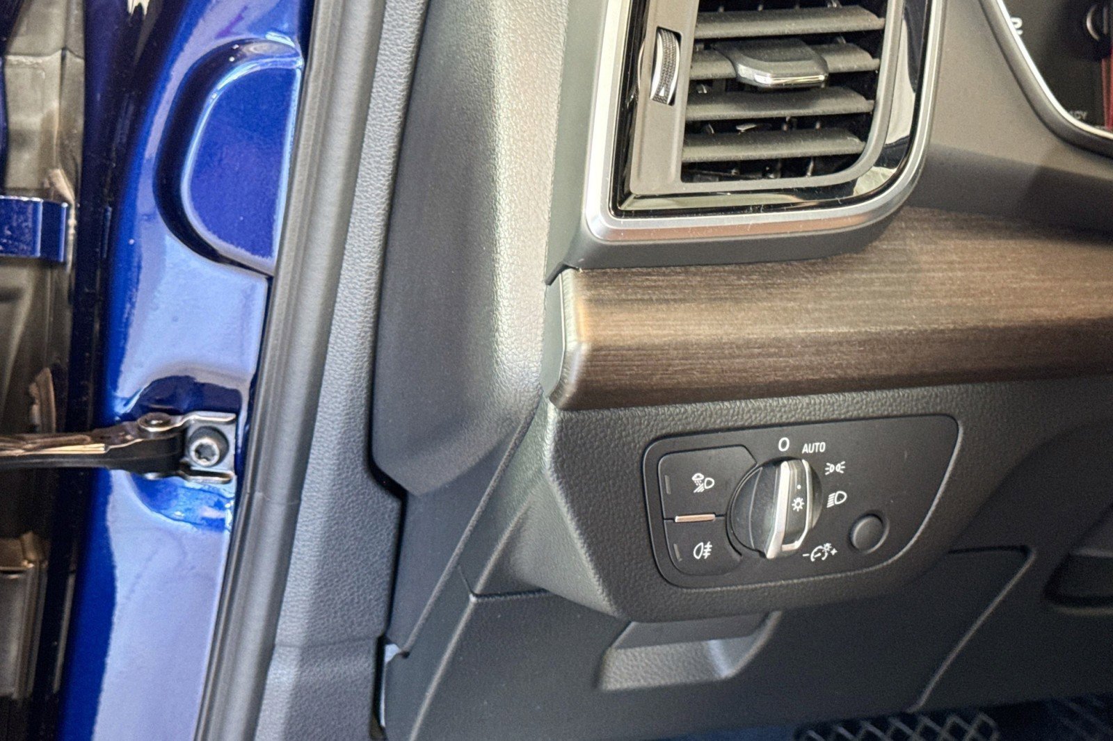 Used 2022 Audi Q5 2.0T Premium w/ Convenience Package image 10