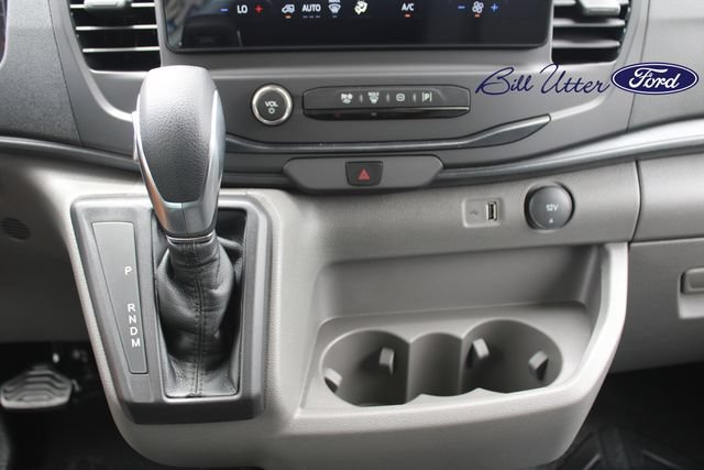 New 2026 Ford Transit 250 148 Medium Roof w/ Load Area Protection Package RWD image 9