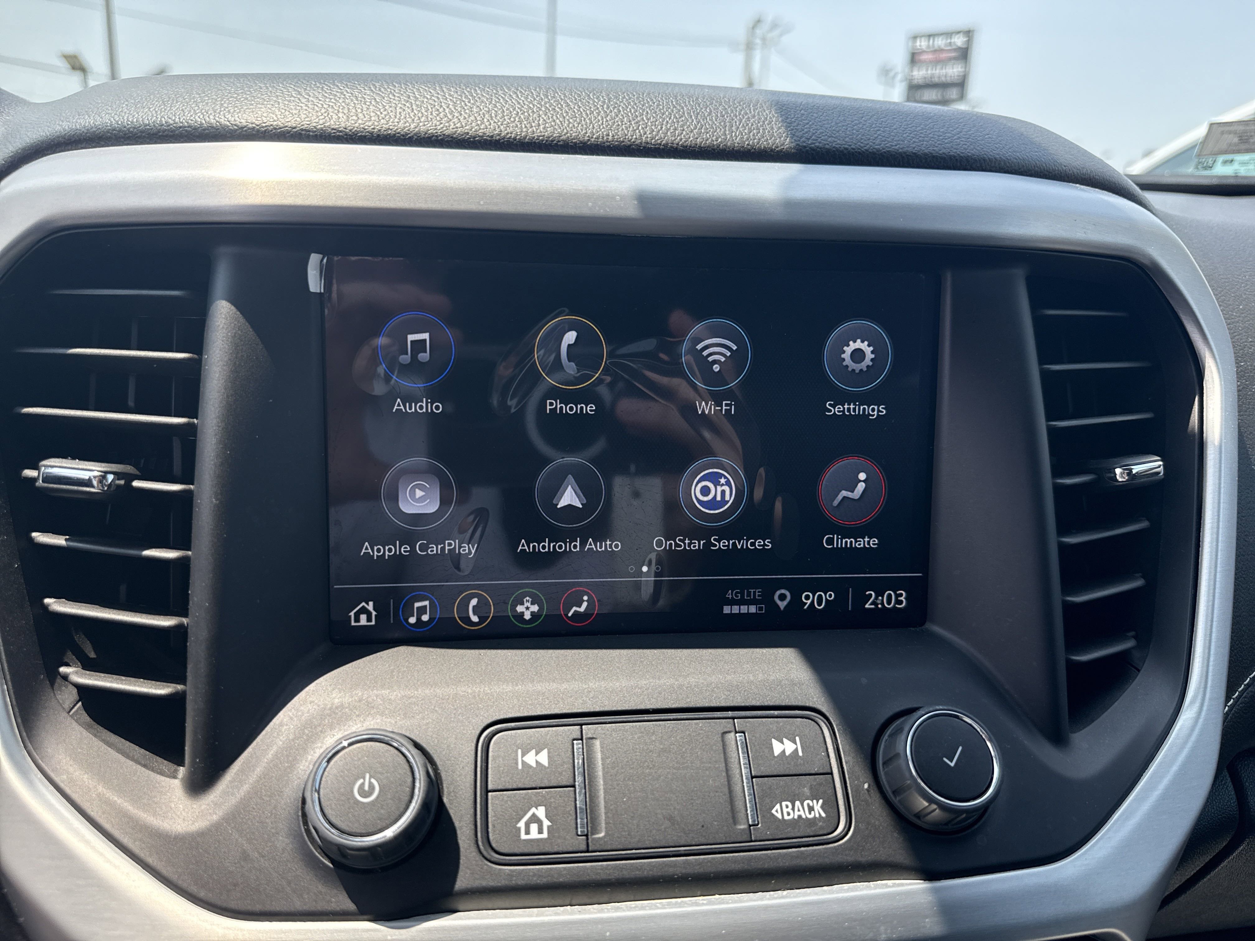 Certified 2022 GMC Acadia SLE w/ Driver Convenience Package image 15