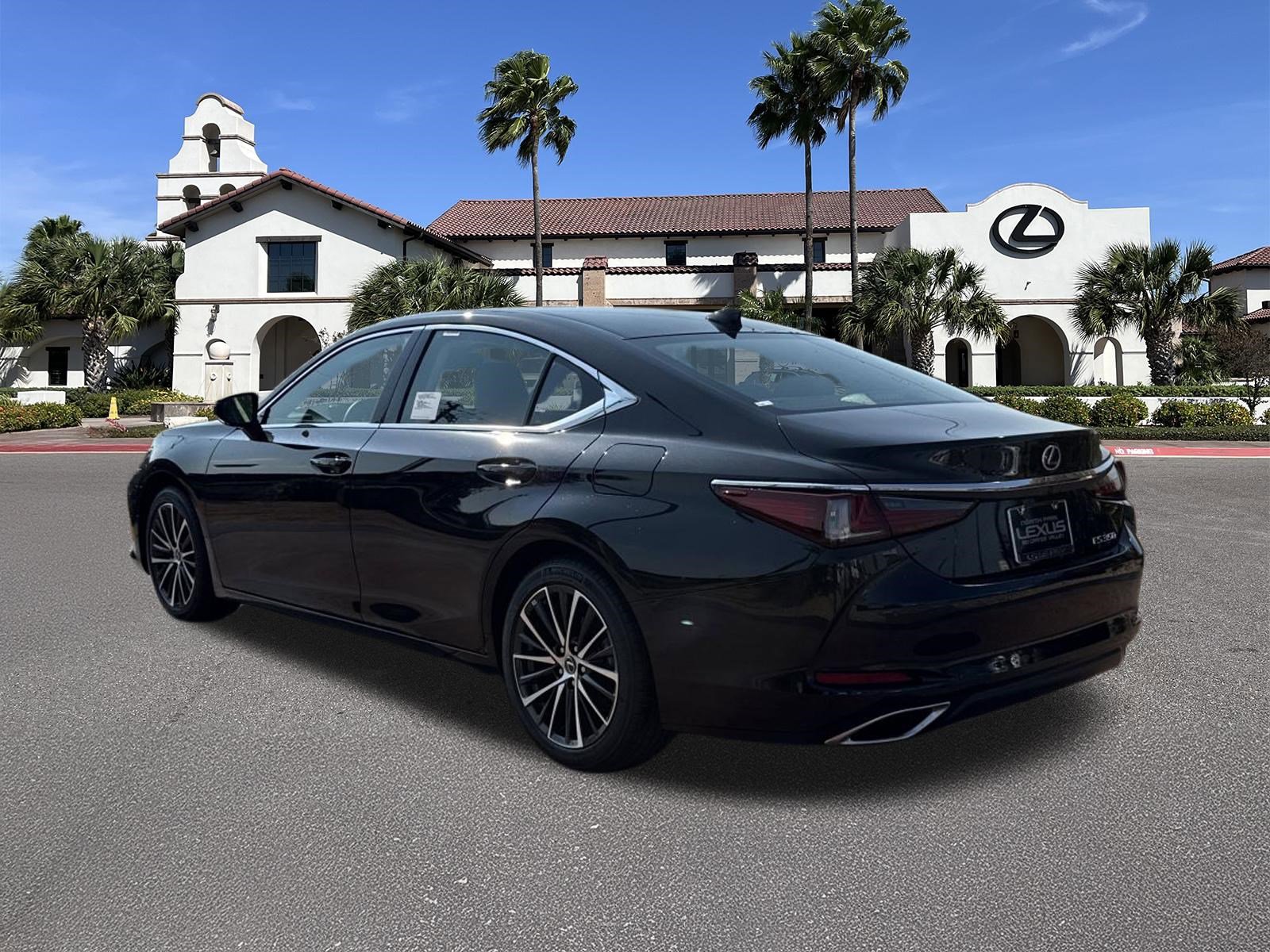 New 2025 Lexus ES 350 w/ Premium Package image 4