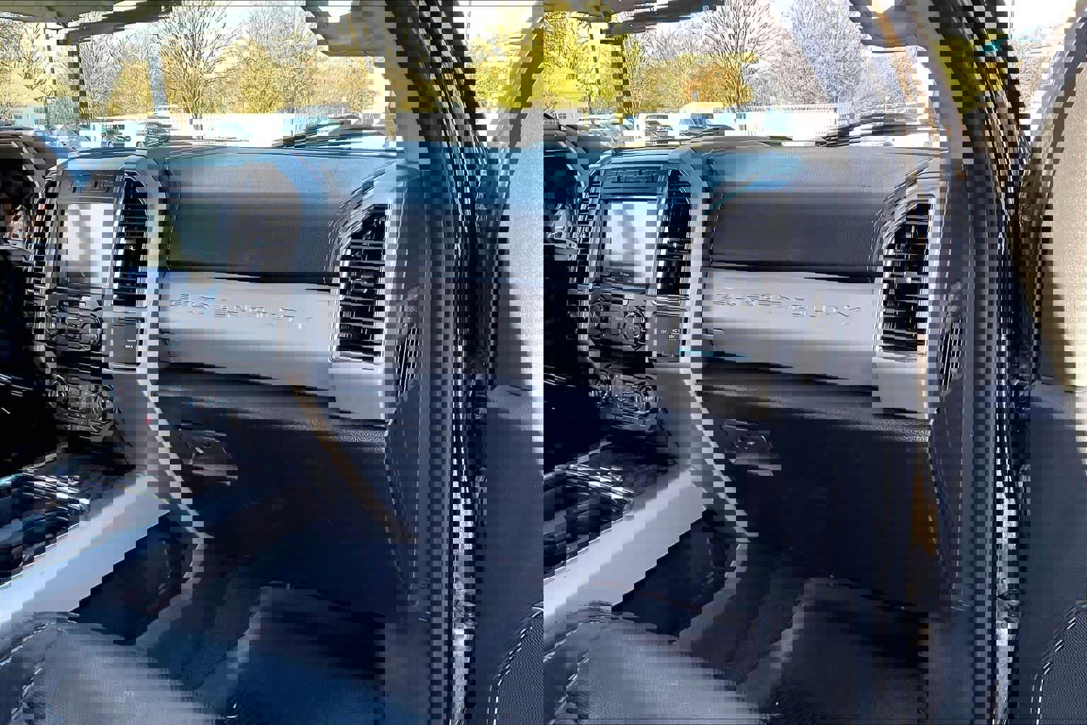 Used 2018 Ford F250 Lariat w/ Lariat Ultimate Package image 16