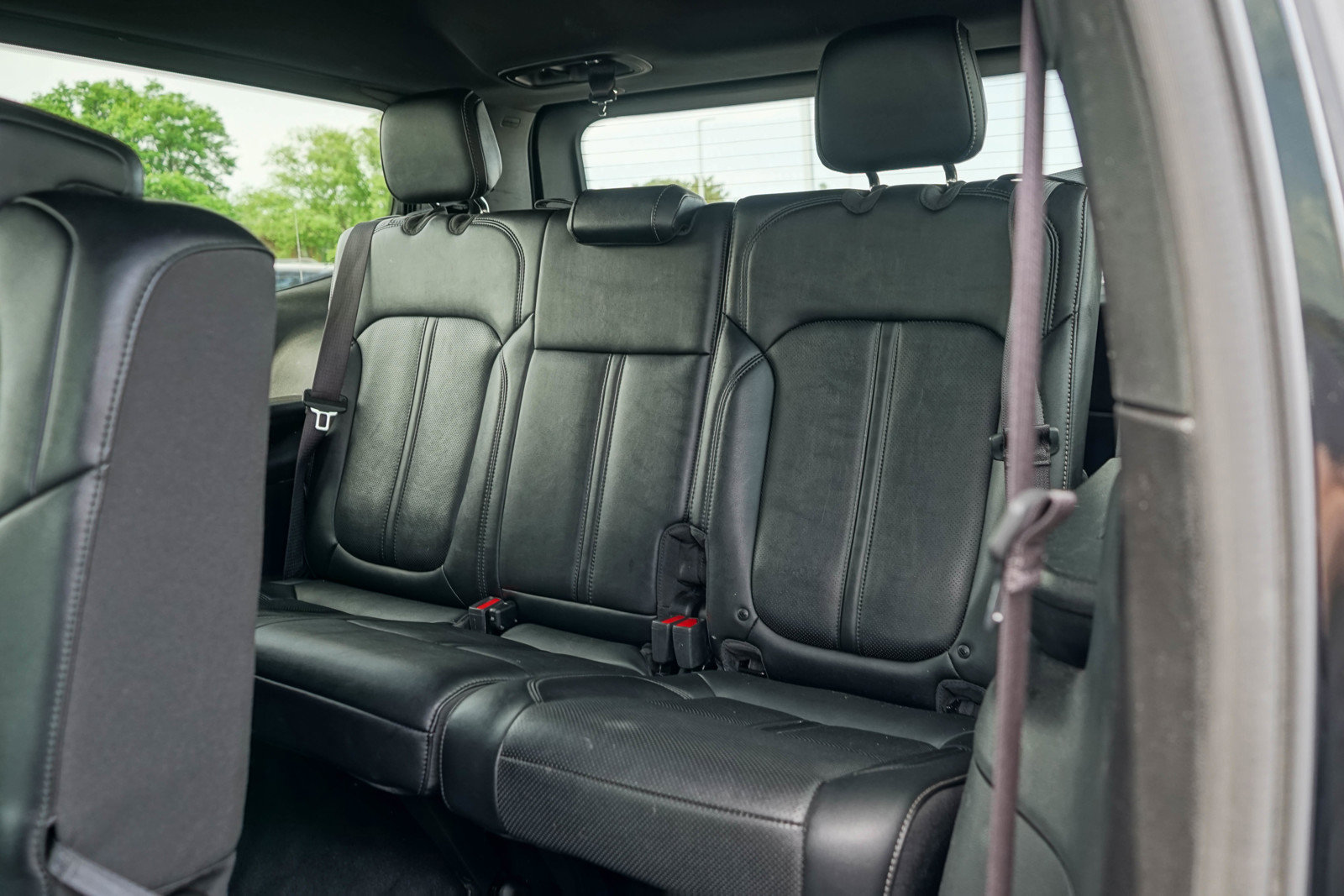 Used 2024 Jeep Wagoneer Series II w/ Flexible Seating Group image 25