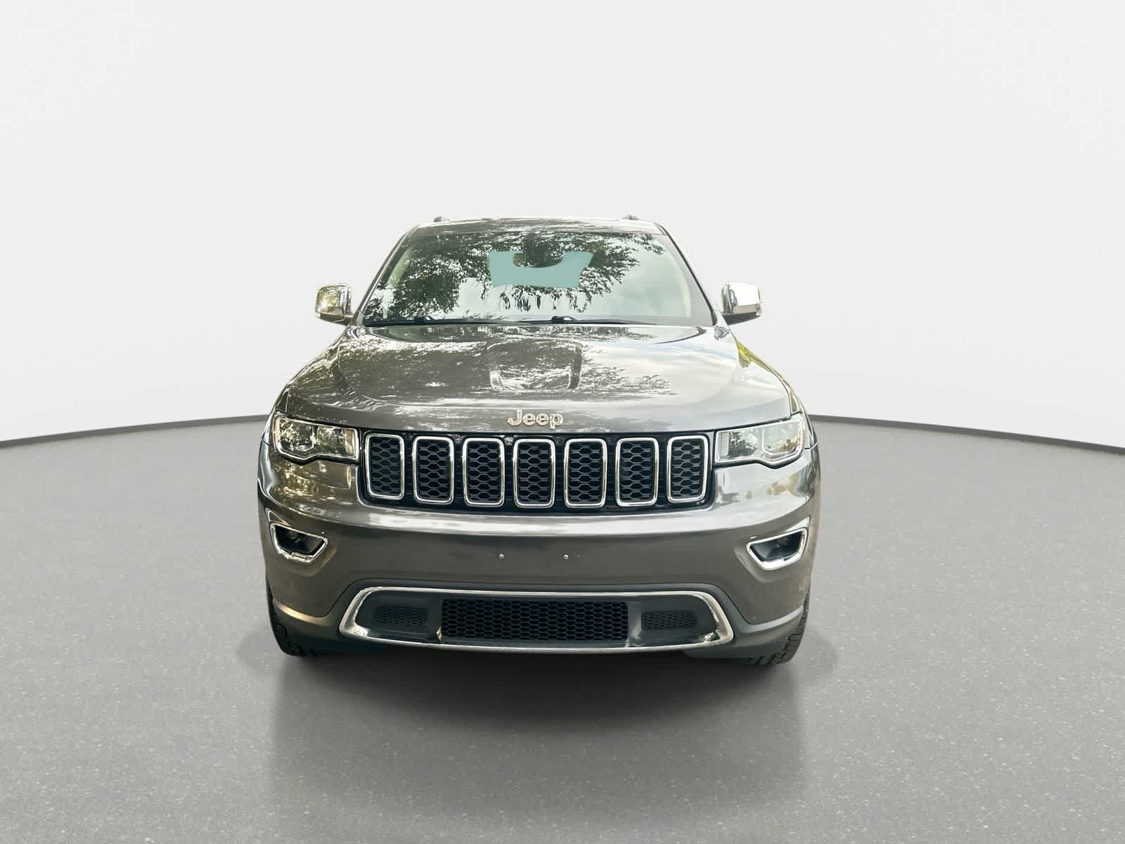 Used 2019 Jeep Grand Cherokee Limited AWD/4WD image 3