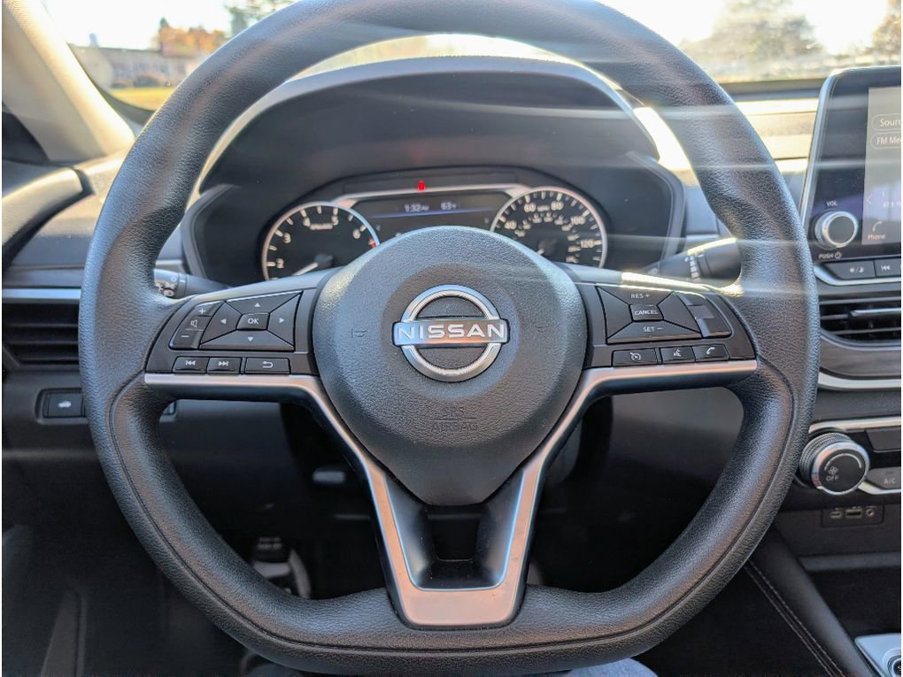 Used 2023 Nissan Altima 2.5 SV image 18