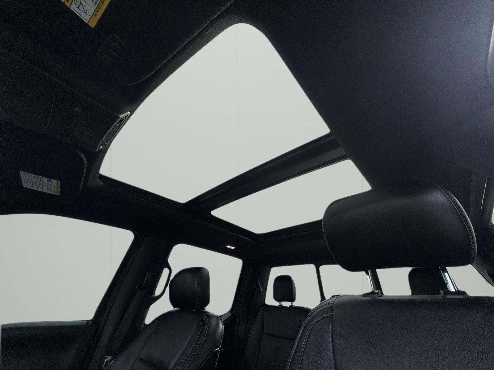 Used 2019 Ford F150 Lariat image 33