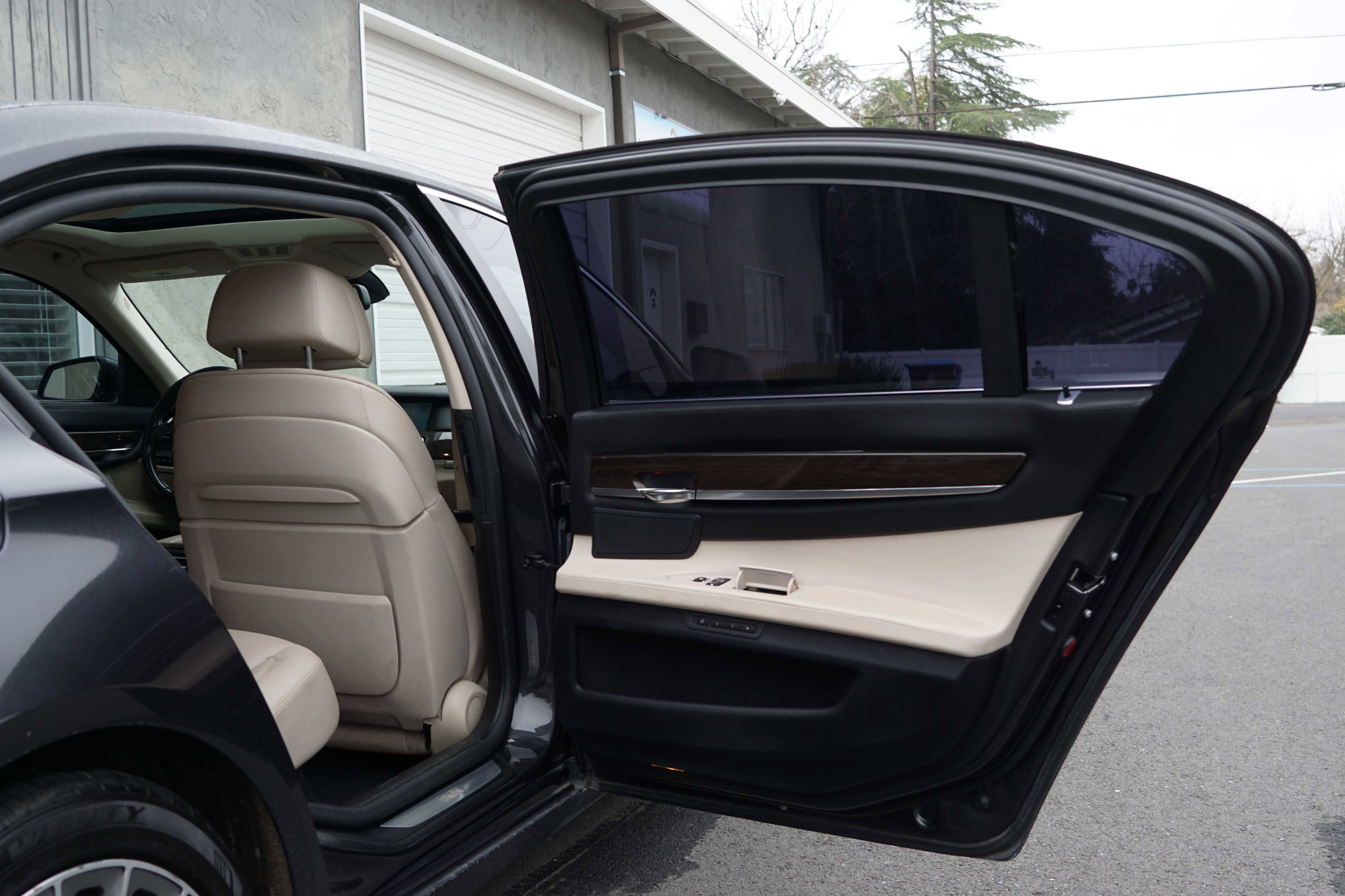 Used 2012 BMW 740Li image 23