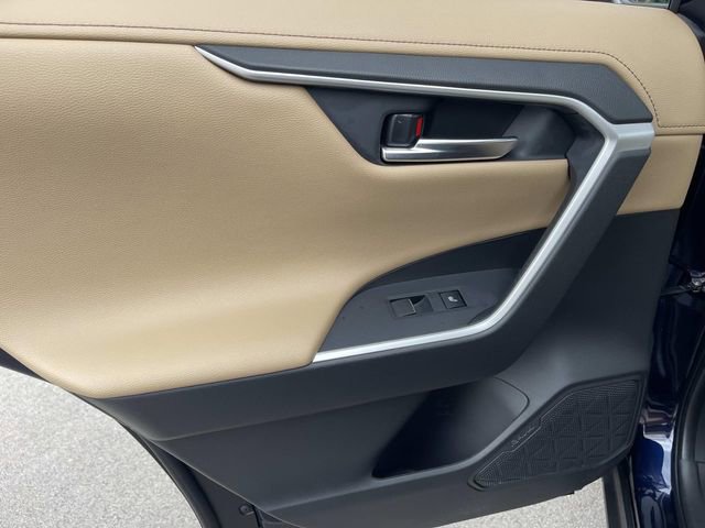 Used 2021 Toyota RAV4 Limited image 20