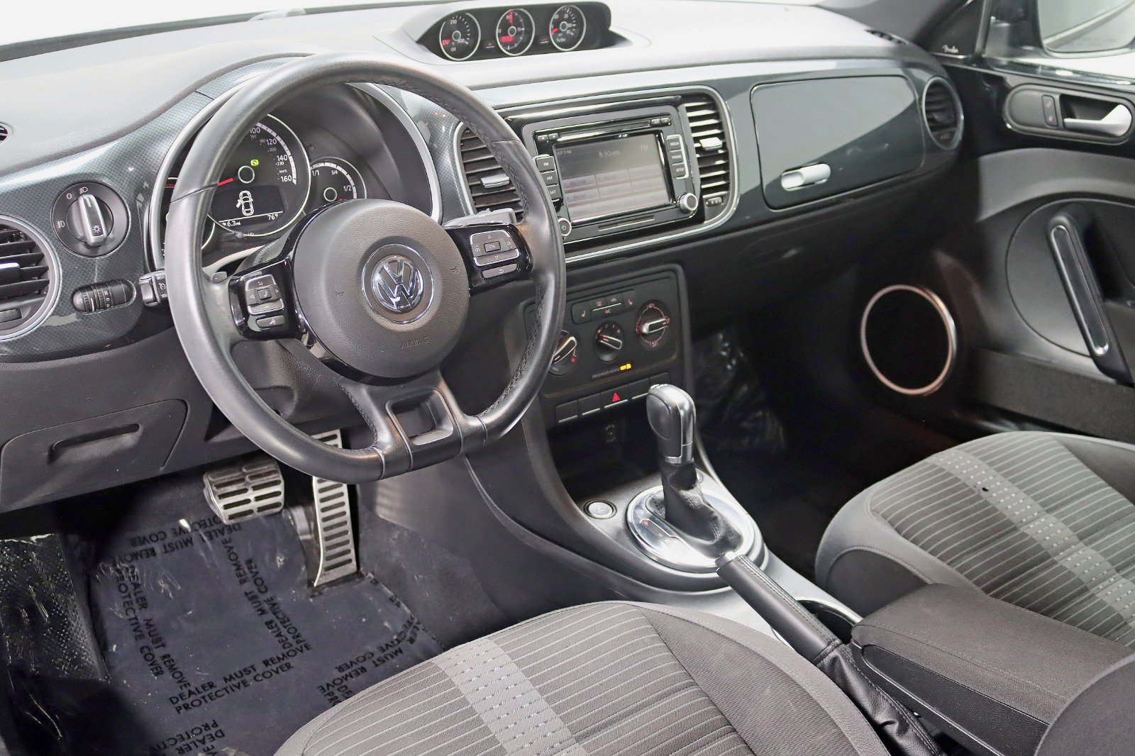 Used 2014 Volkswagen Beetle R-Line FWD image 15