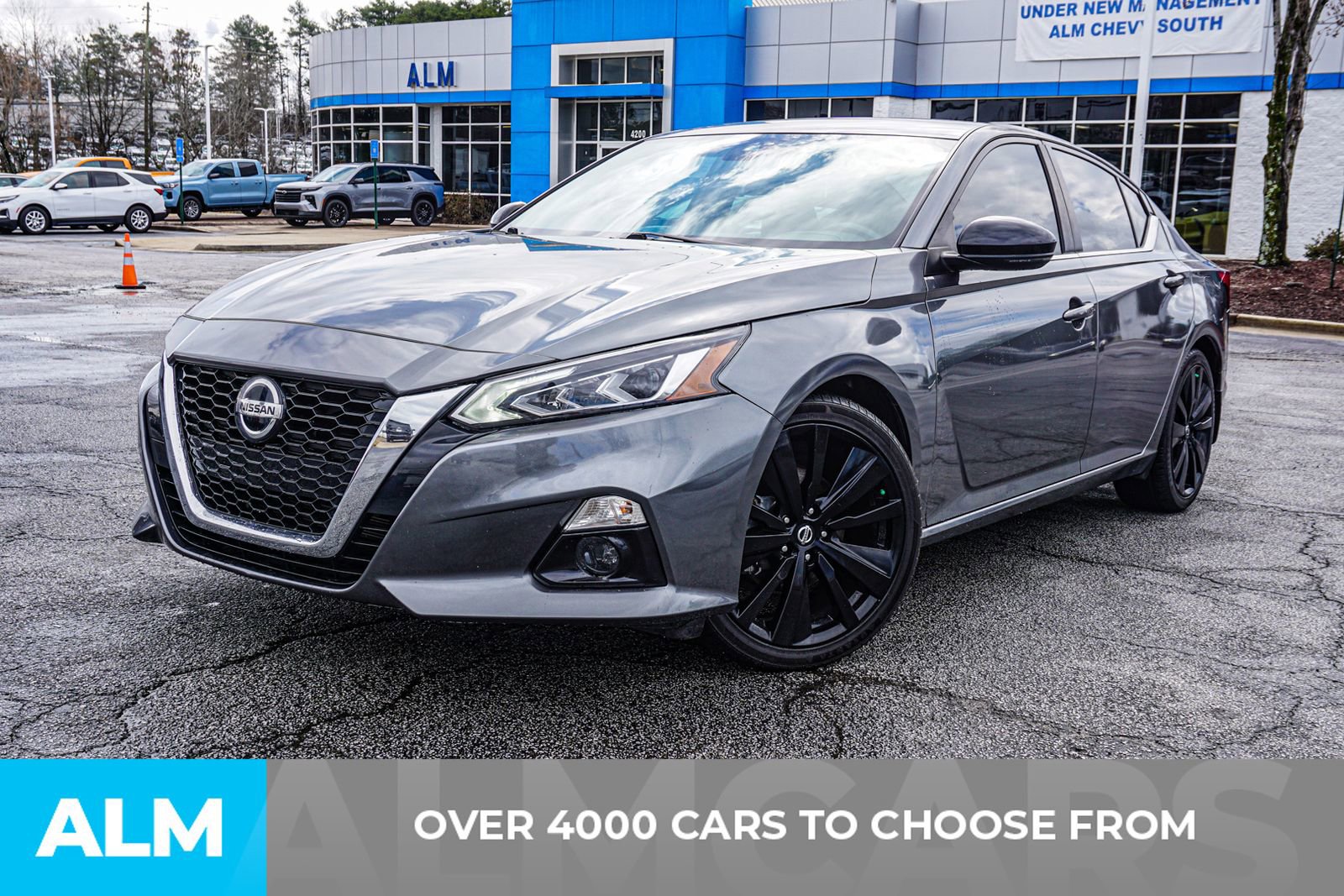 Used 2022 Nissan Altima 2.5 SR w/ Midnight Edition Package image 3