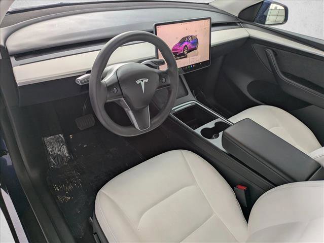 Used 2023 Tesla Model Y Long Range image 10