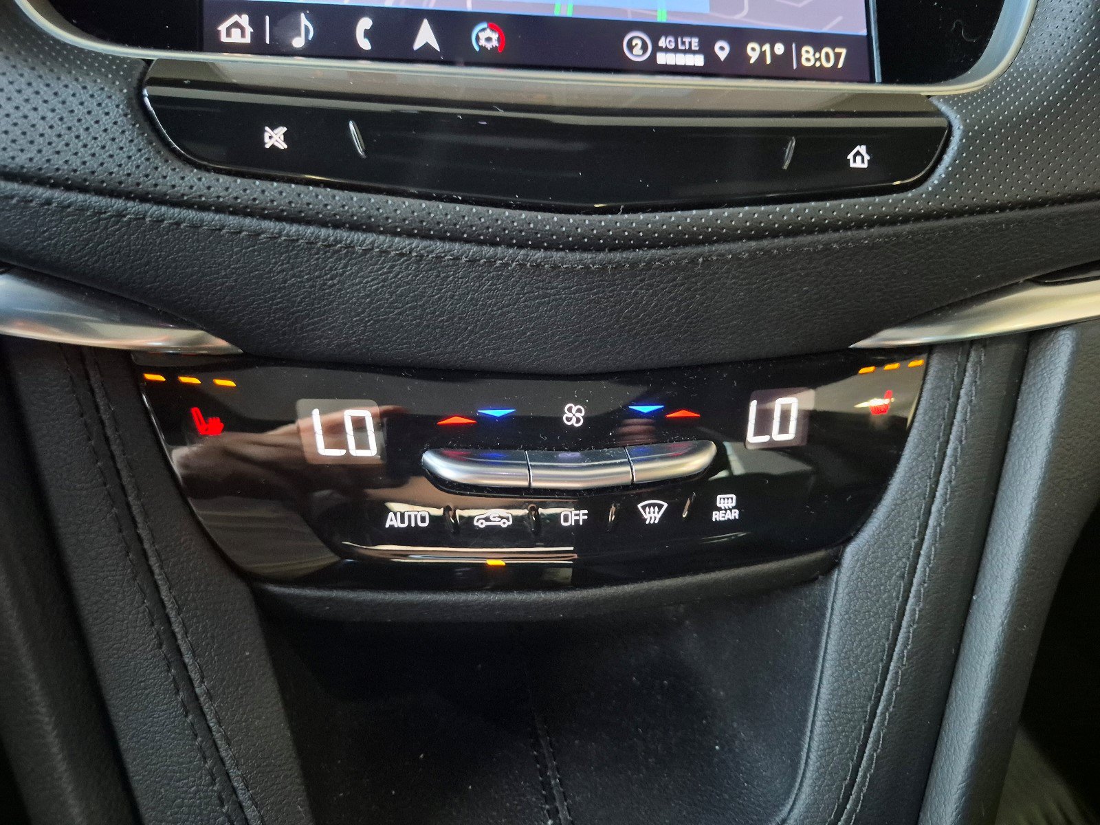 Certified 2024 Cadillac XT5 Premium Luxury AWD/4WD image 18