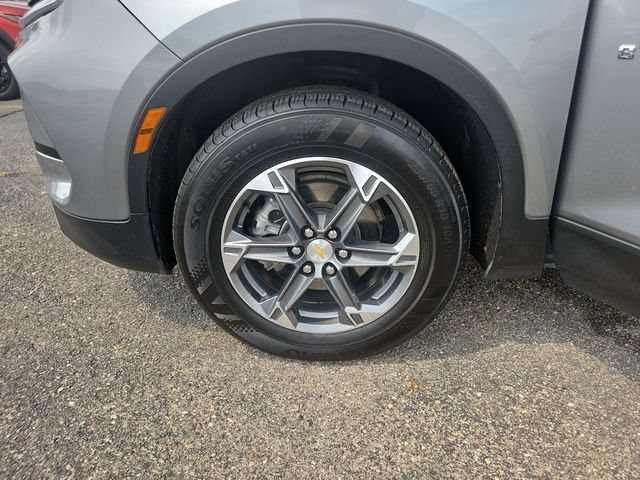 Used 2025 Chevrolet Blazer LT FWD image 26