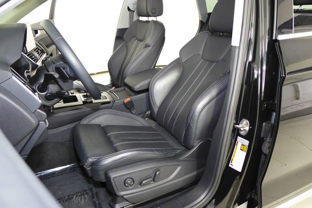 Used 2023 Audi Q5 Prestige w/ Prestige Package image 22