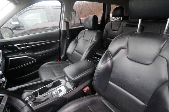 Used 2022 Kia Telluride LX image 16