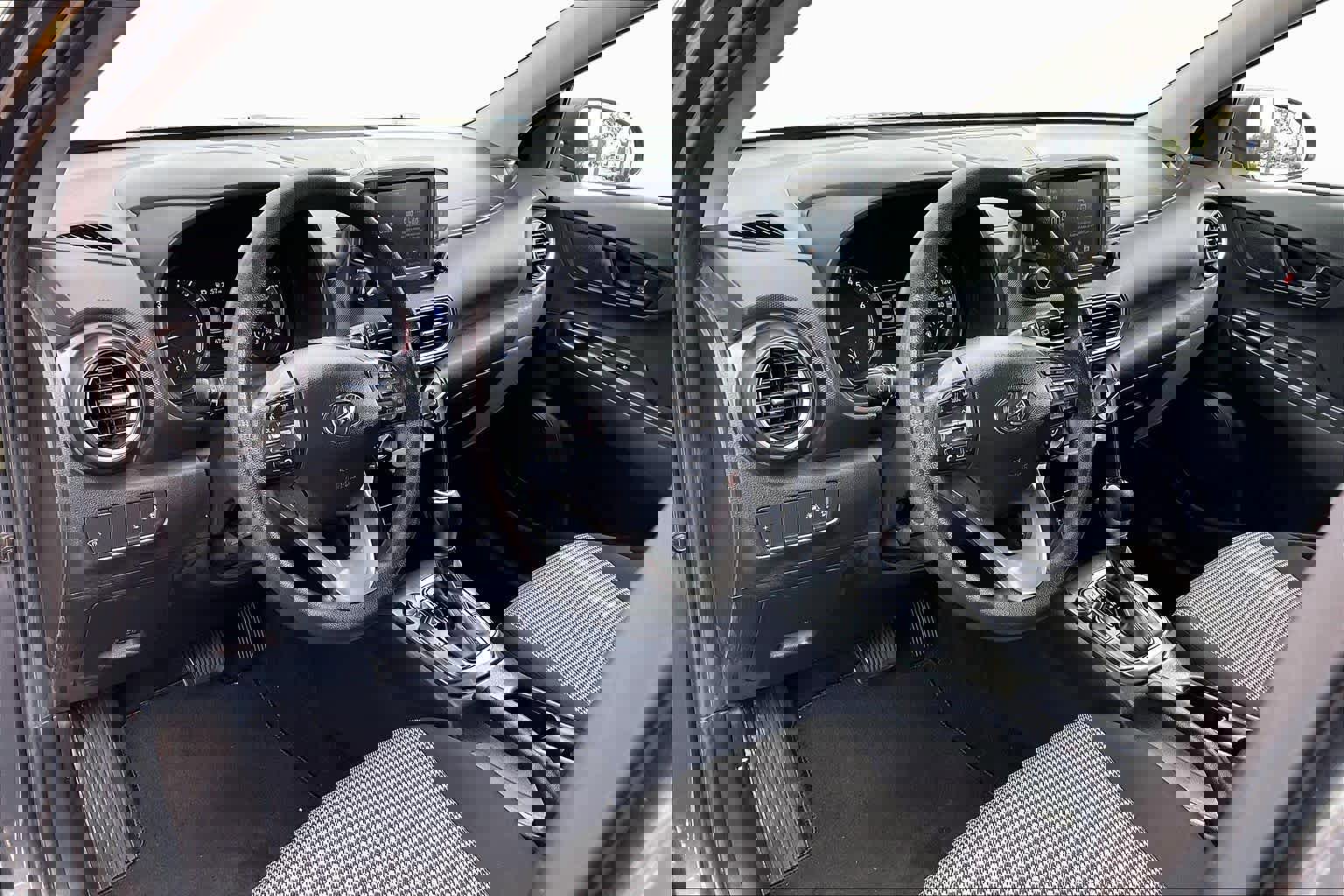 Used 2019 Hyundai Kona SE image 18