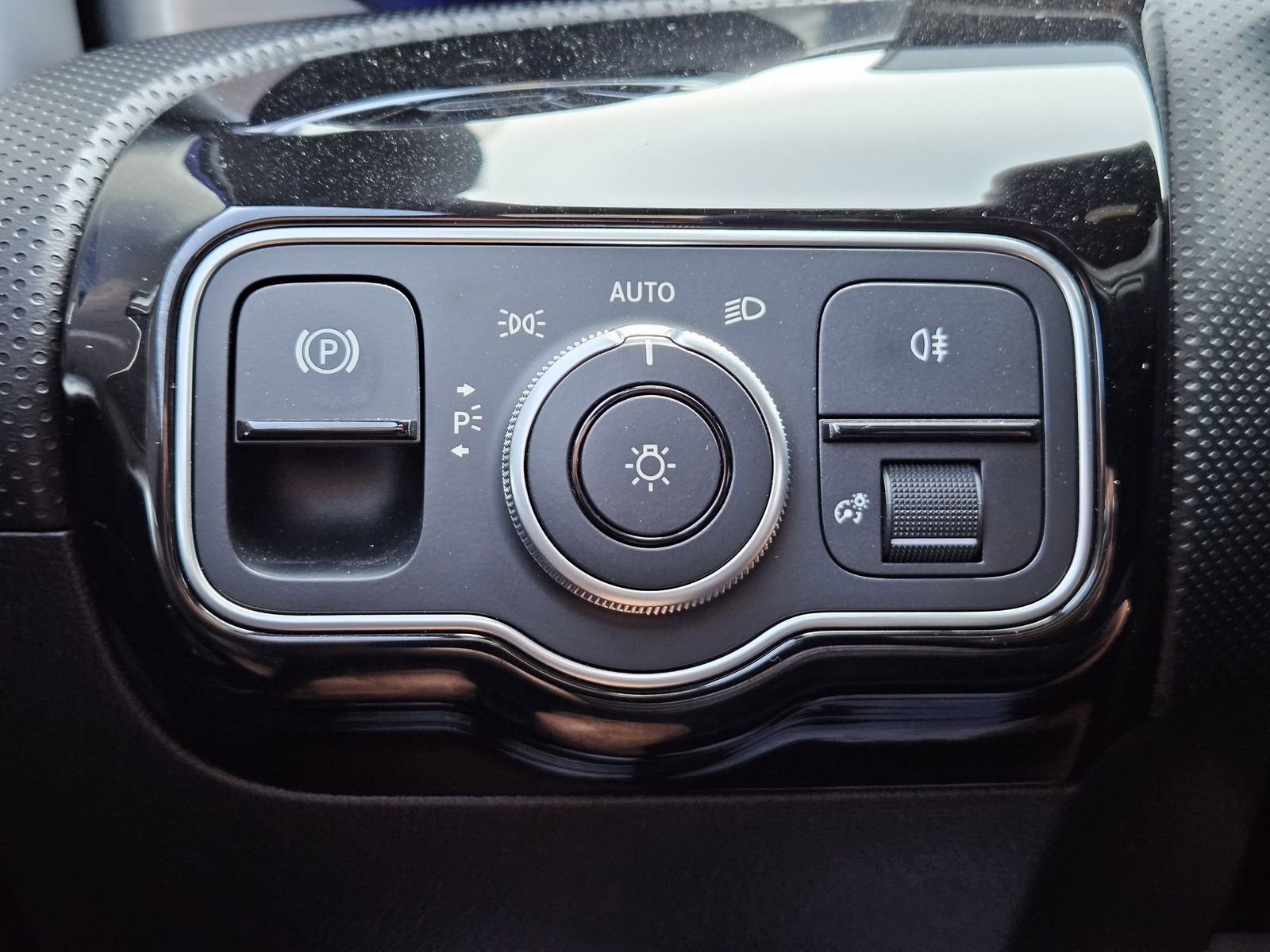 Used 2023 Mercedes-Benz CLA 250 image 26