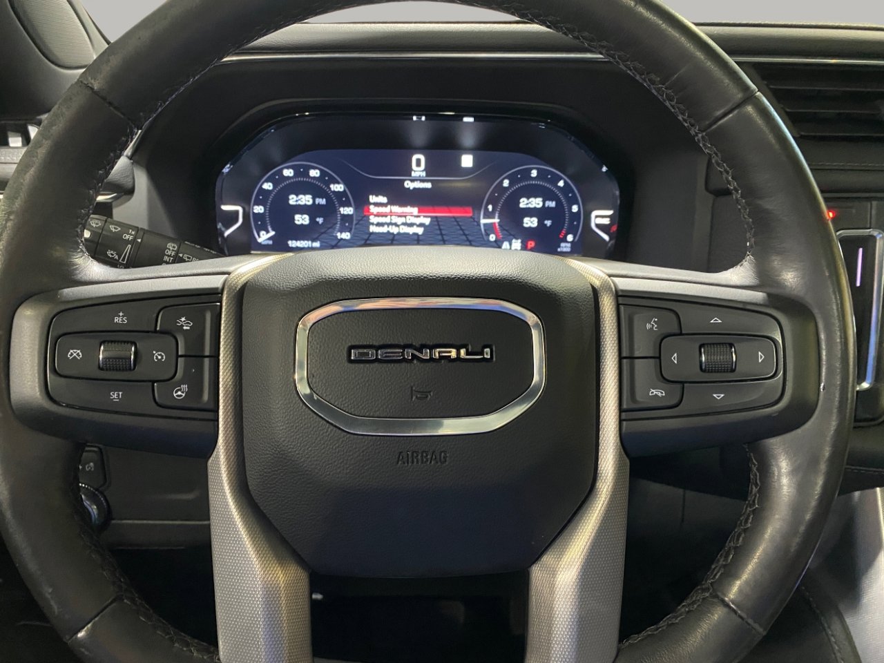 Used 2022 GMC Yukon XL Denali image 14