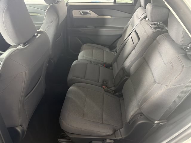 Used 2026 Ford Explorer Active RWD image 21