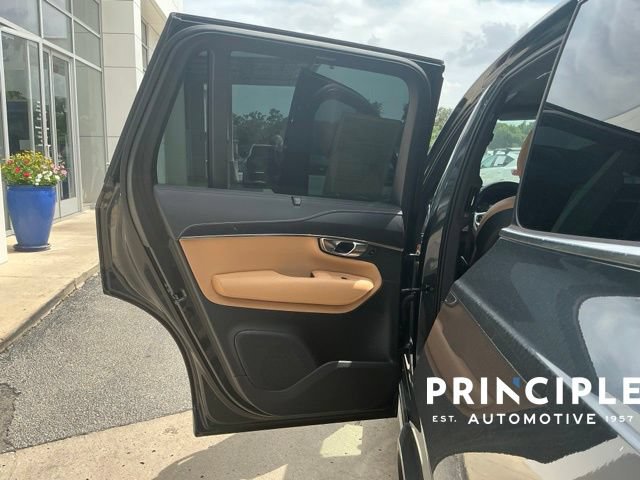 Certified 2022 Volvo XC90 T6 Inscription AWD/4WD image 24