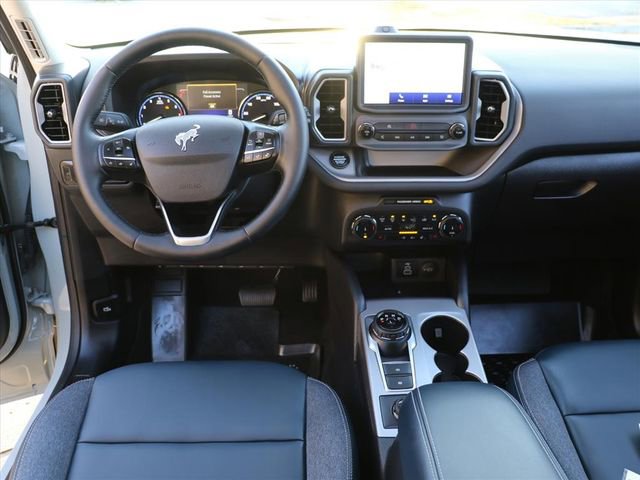 Used 2024 Ford Bronco Sport Outer Banks w/ Tech Package image 17