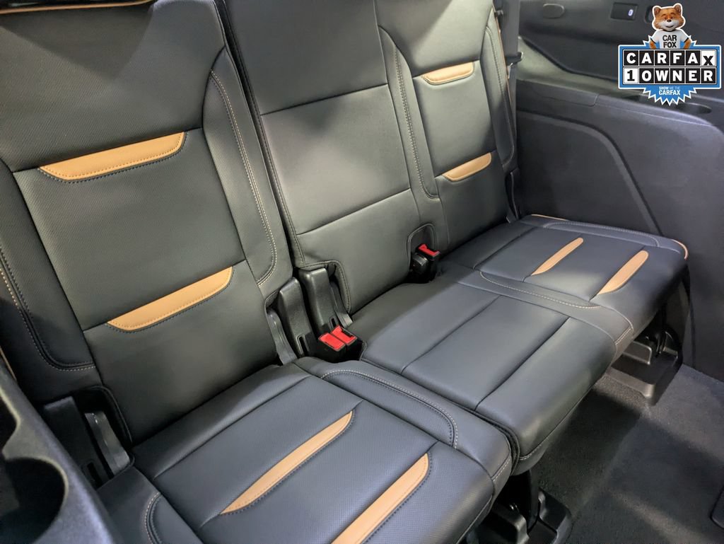 Used 2024 GMC Yukon AT4 w/ Technology Package AWD/4WD image 27