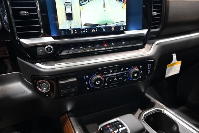 New 2026 Chevrolet Silverado 1500 High Country w/ High Country Premium Package AWD/4WD image 21