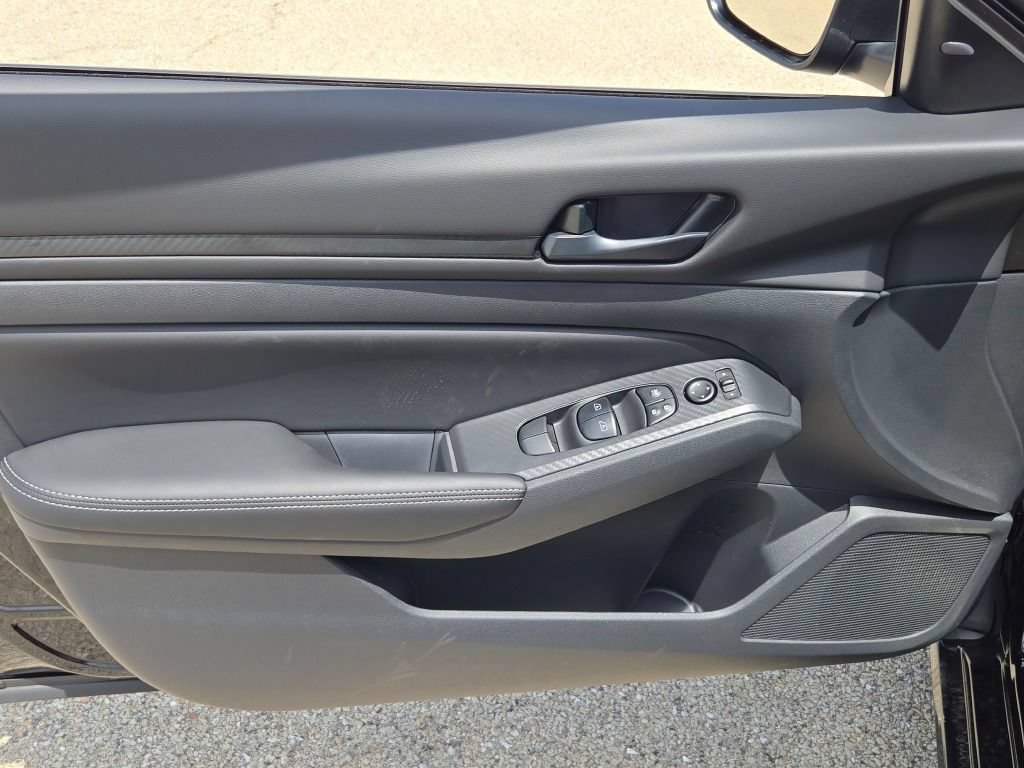 New 2026 Nissan Altima 2.5 SV FWD image 24