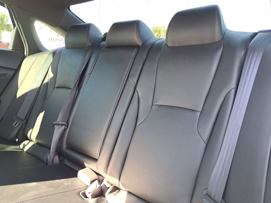 Used 2023 Honda Accord Sport image 8