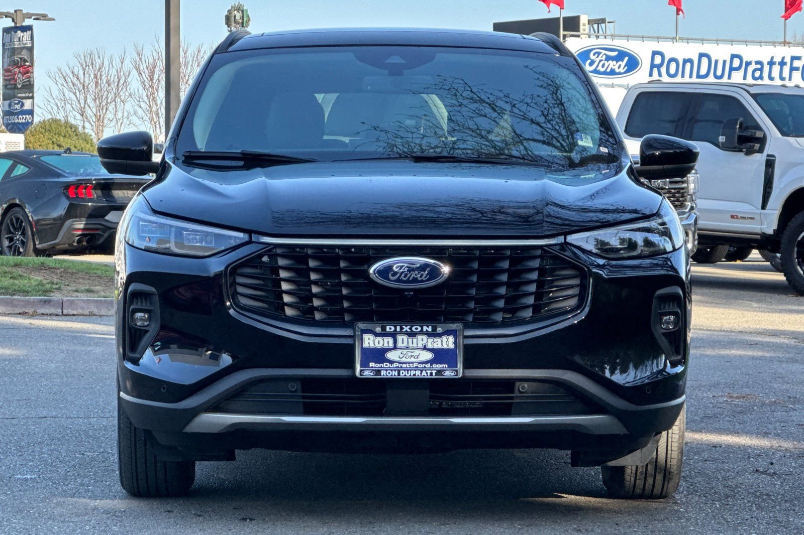 Used 2024 Ford Escape SE w/ PHEV Premium Package image 9