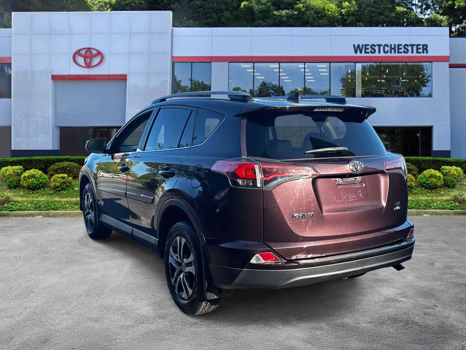 Used 2018 Toyota RAV4 LE w/ All Weather Liner Package AWD/4WD image 5