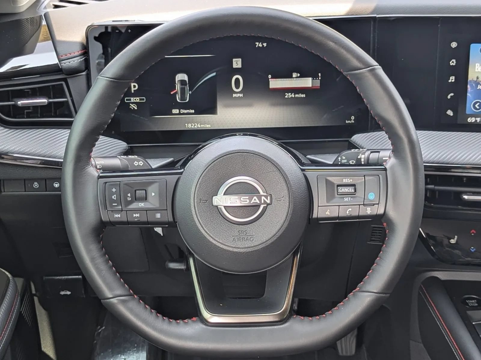 Used 2025 Nissan Kicks SR w/ SR Premium Package FWD image 20