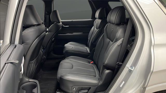 Used 2025 Hyundai Palisade Calligraphy image 24