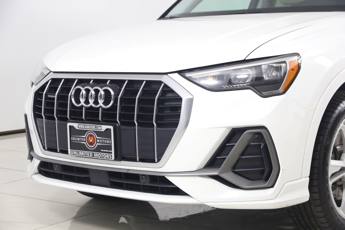 Used 2019 Audi Q3 2.0T Premium w/ Convenience Package AWD/4WD image 46