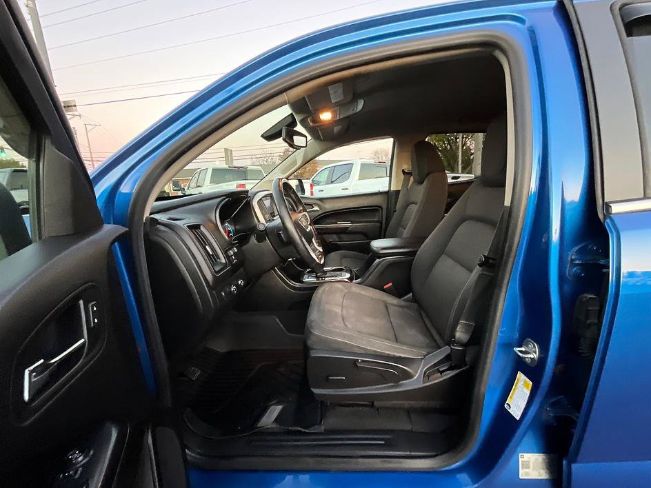 Used 2019 GMC Canyon SLE w/ SLE Convenience Package AWD/4WD image 3
