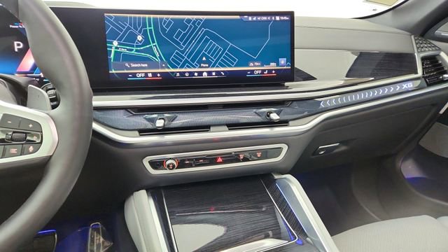 Used 2026 BMW X6 xDrive40i w/ Climate Comfort Package image 46