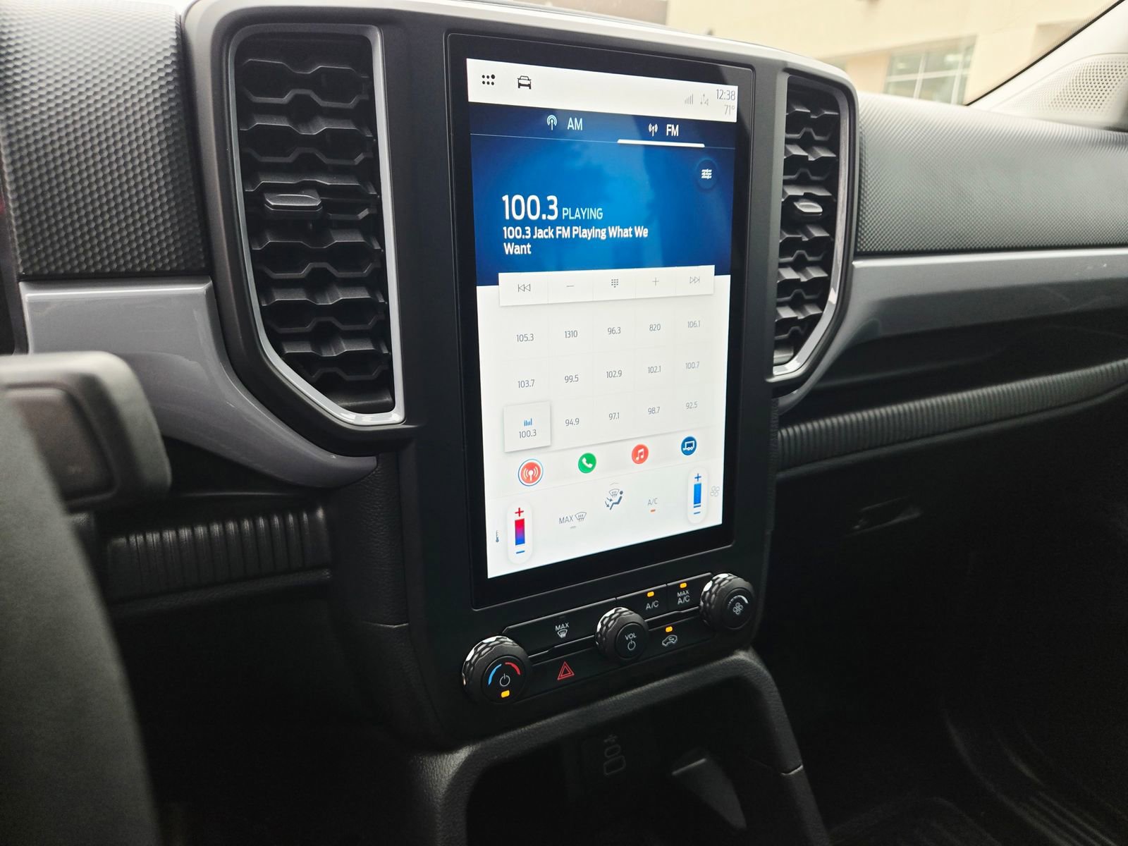 Used 2025 Ford Ranger XL image 14