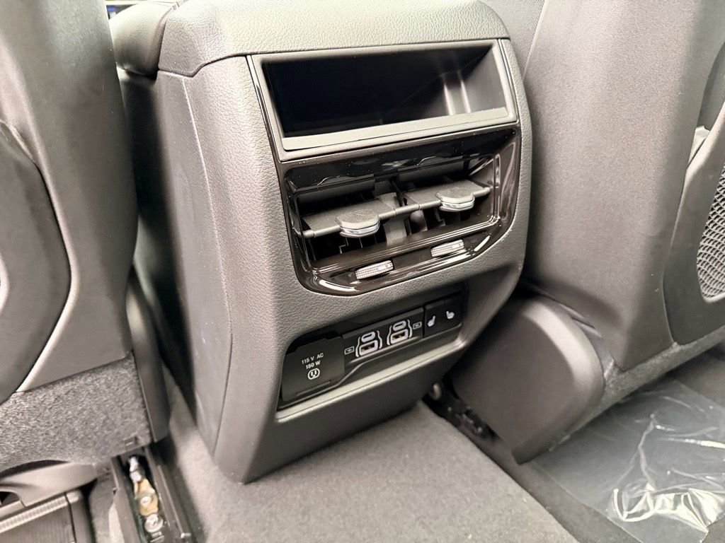 New 2025 Jeep Grand Cherokee Limited image 18