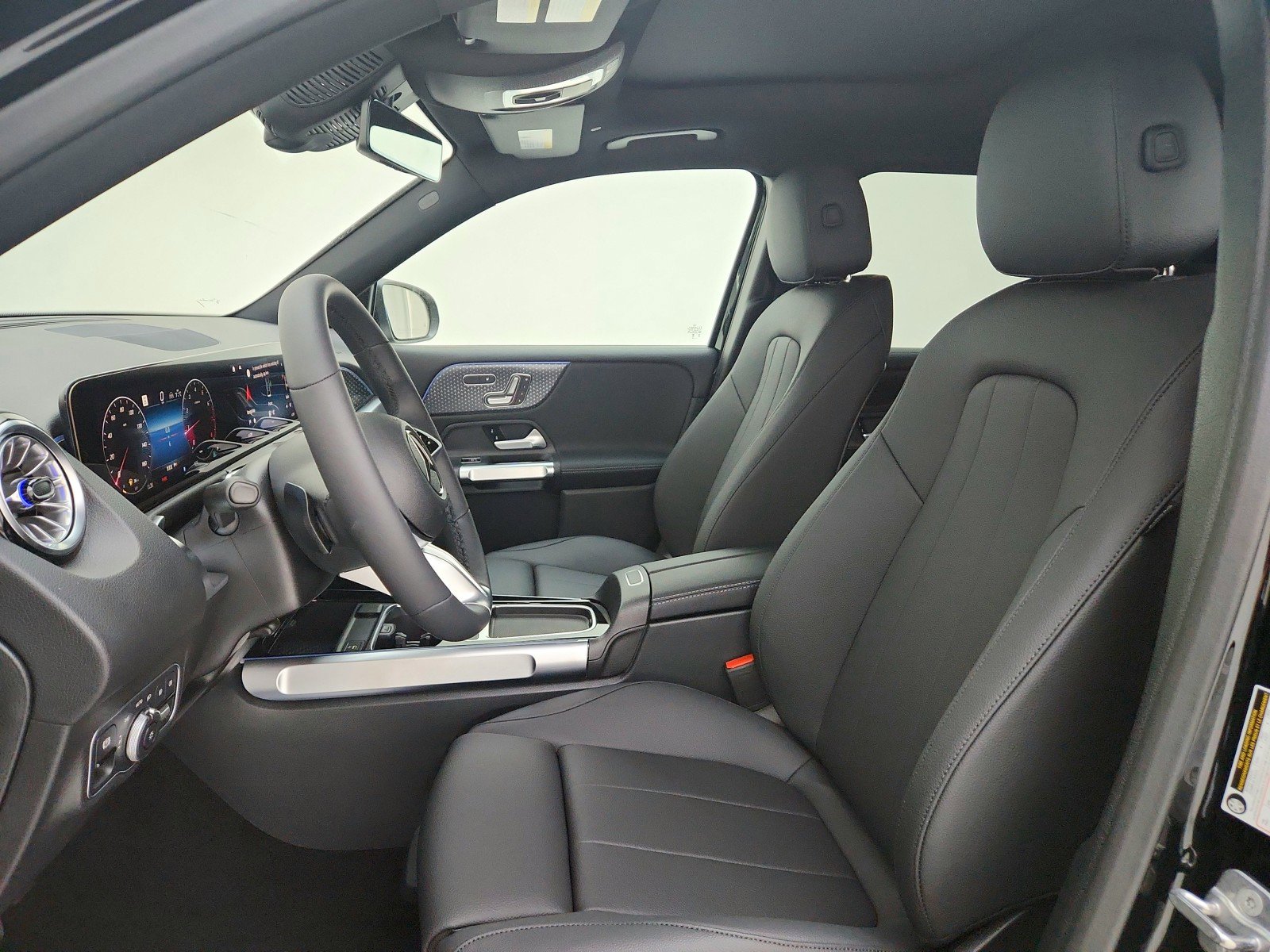 New 2025 Mercedes-Benz GLB 250 image 13