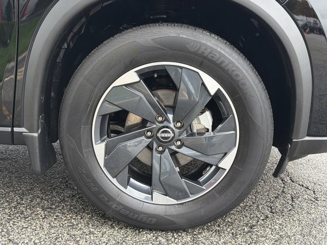 Certified 2026 Nissan Rogue SV w/ Cold Weather Package AWD/4WD image 13