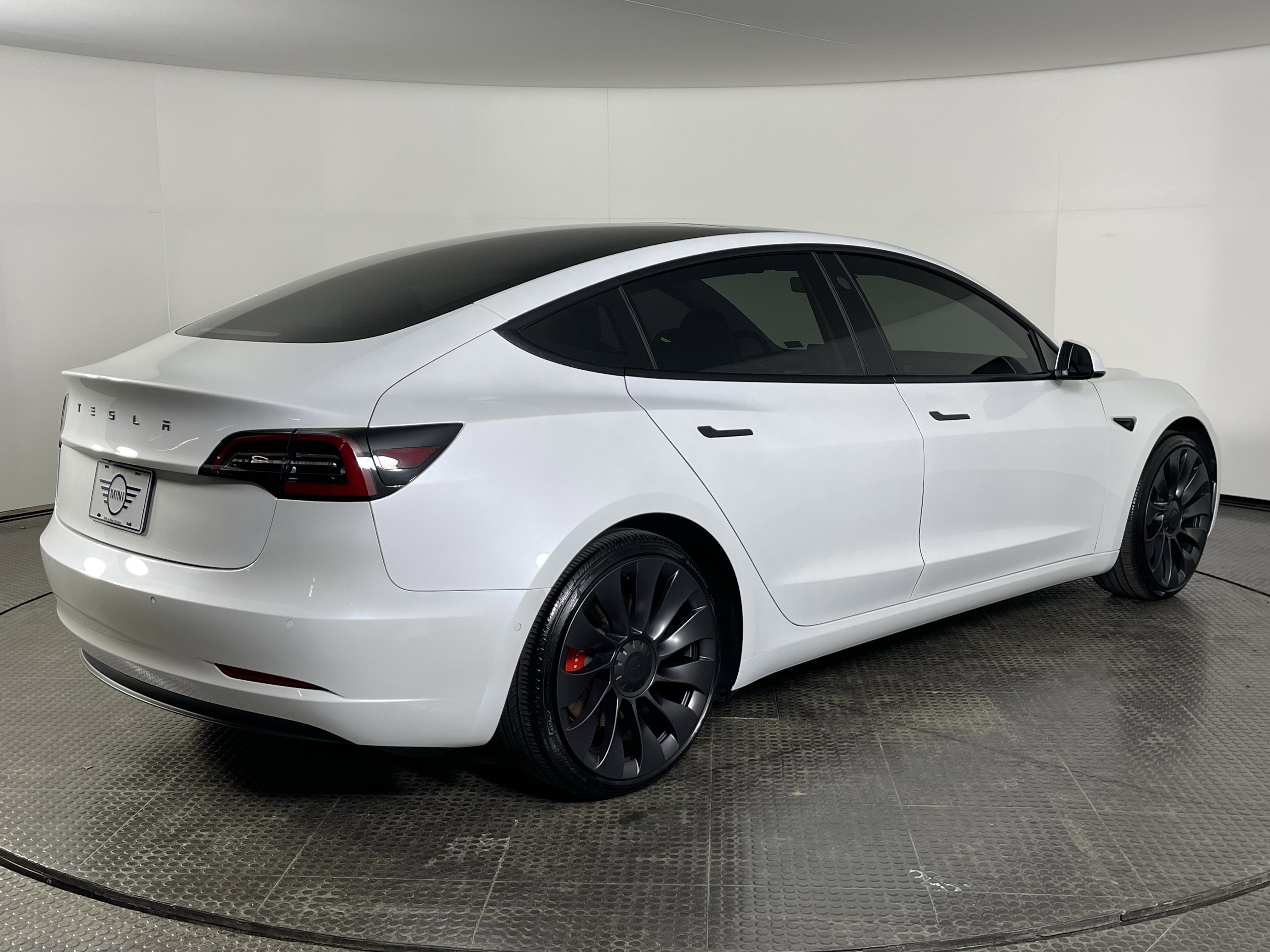 Used 2021 Tesla Model 3 Performance image 5