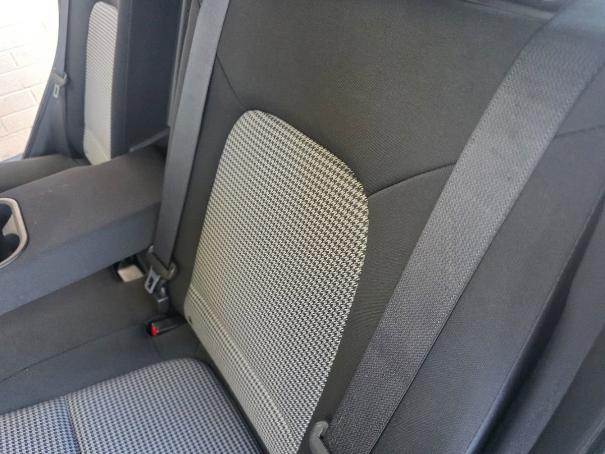 Used 2018 Hyundai Kona SEL w/ SEL Tech Package 02 FWD image 29