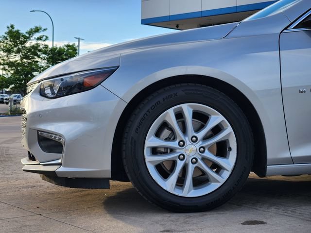 Used 2017 Chevrolet Malibu Hybrid w/ Driver Confidence Package FWD image 9